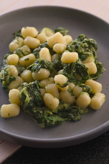 One-Skillet Gnocchi with Creamy Spinach