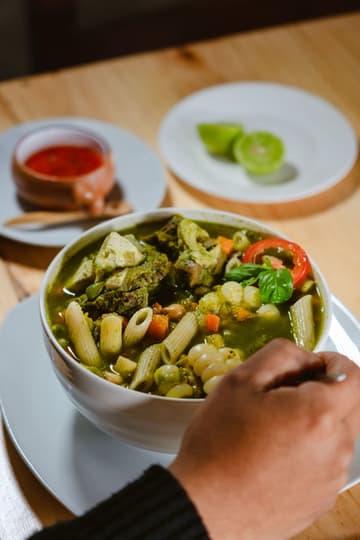 Peruvian Menestrón (Beef and Pesto Minestrone)