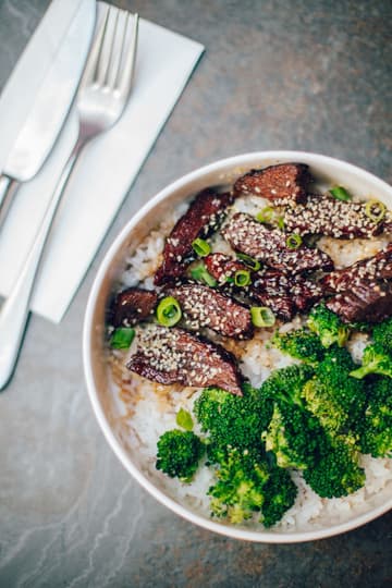 Sesame Beef and Broccoli Rice Bowls