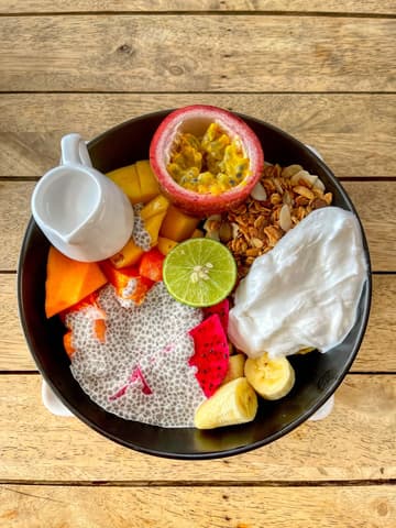 Tropical Mango Chia Pudding Bowl