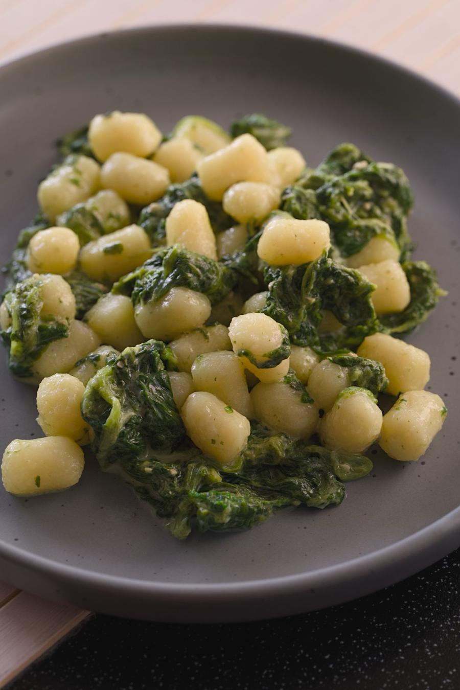 One-Skillet Gnocchi with Creamy Spinach