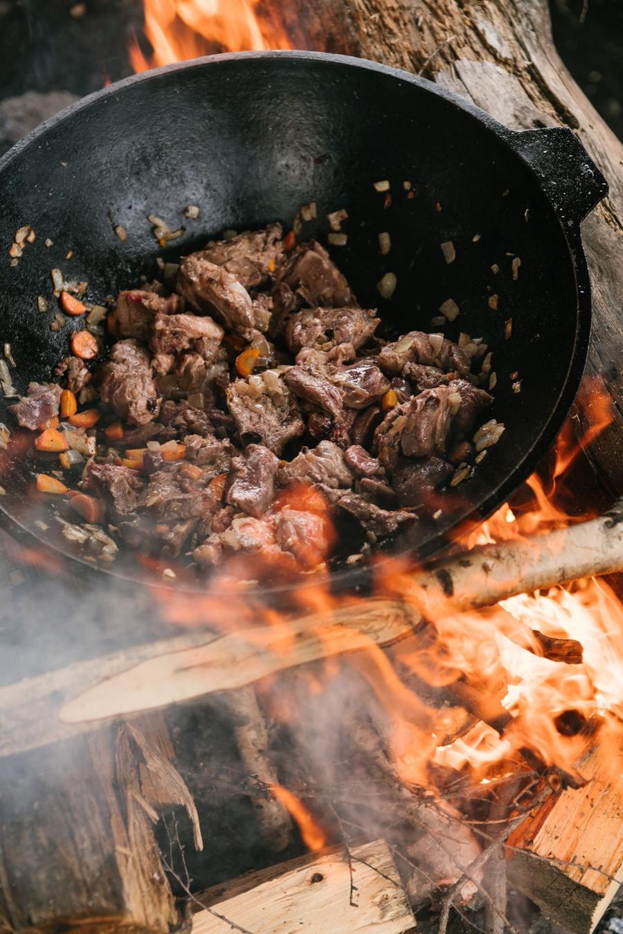 Campfire Sirloin Tips with Onions and Carrots