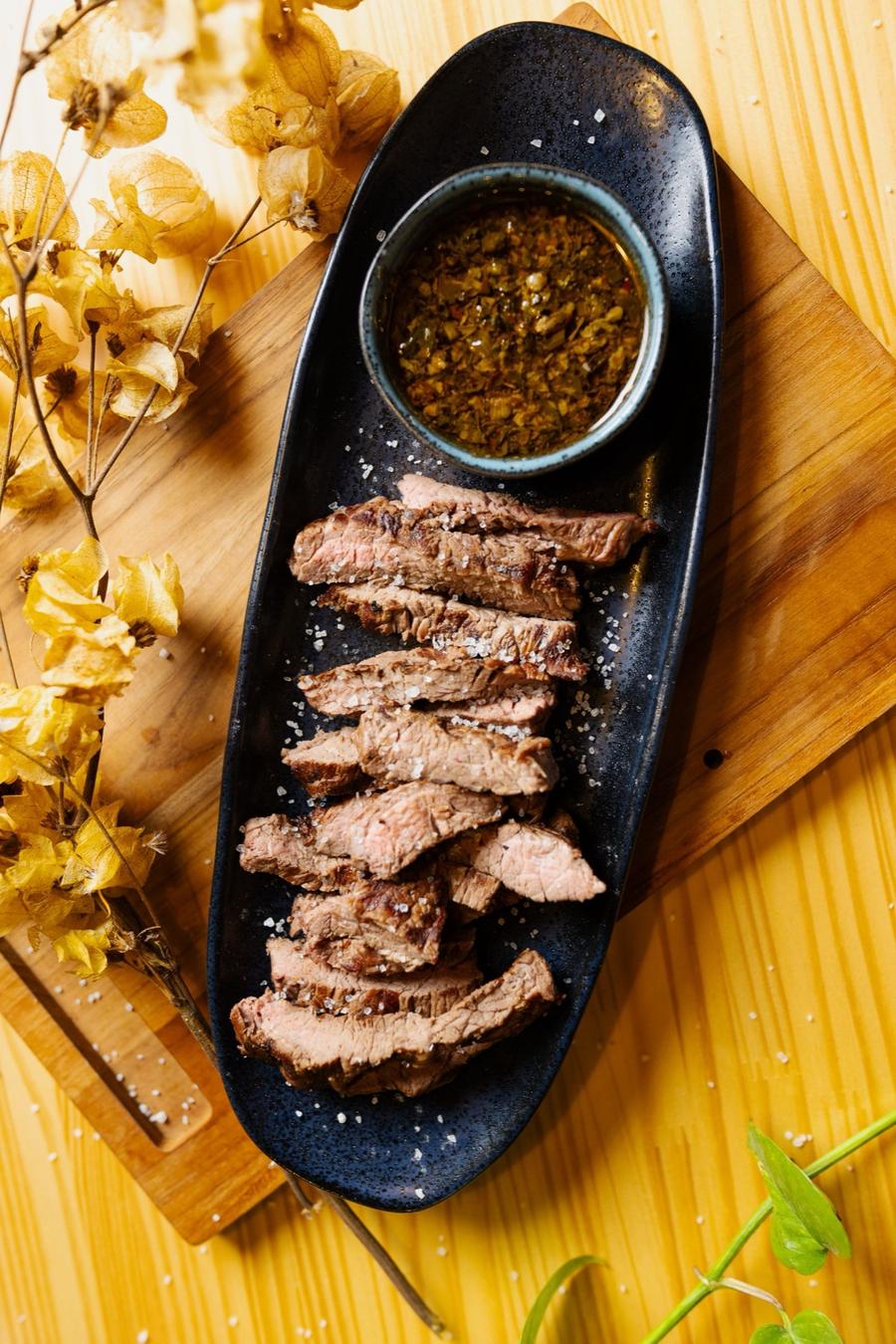 Grilled Skirt Steak with Chimichurri