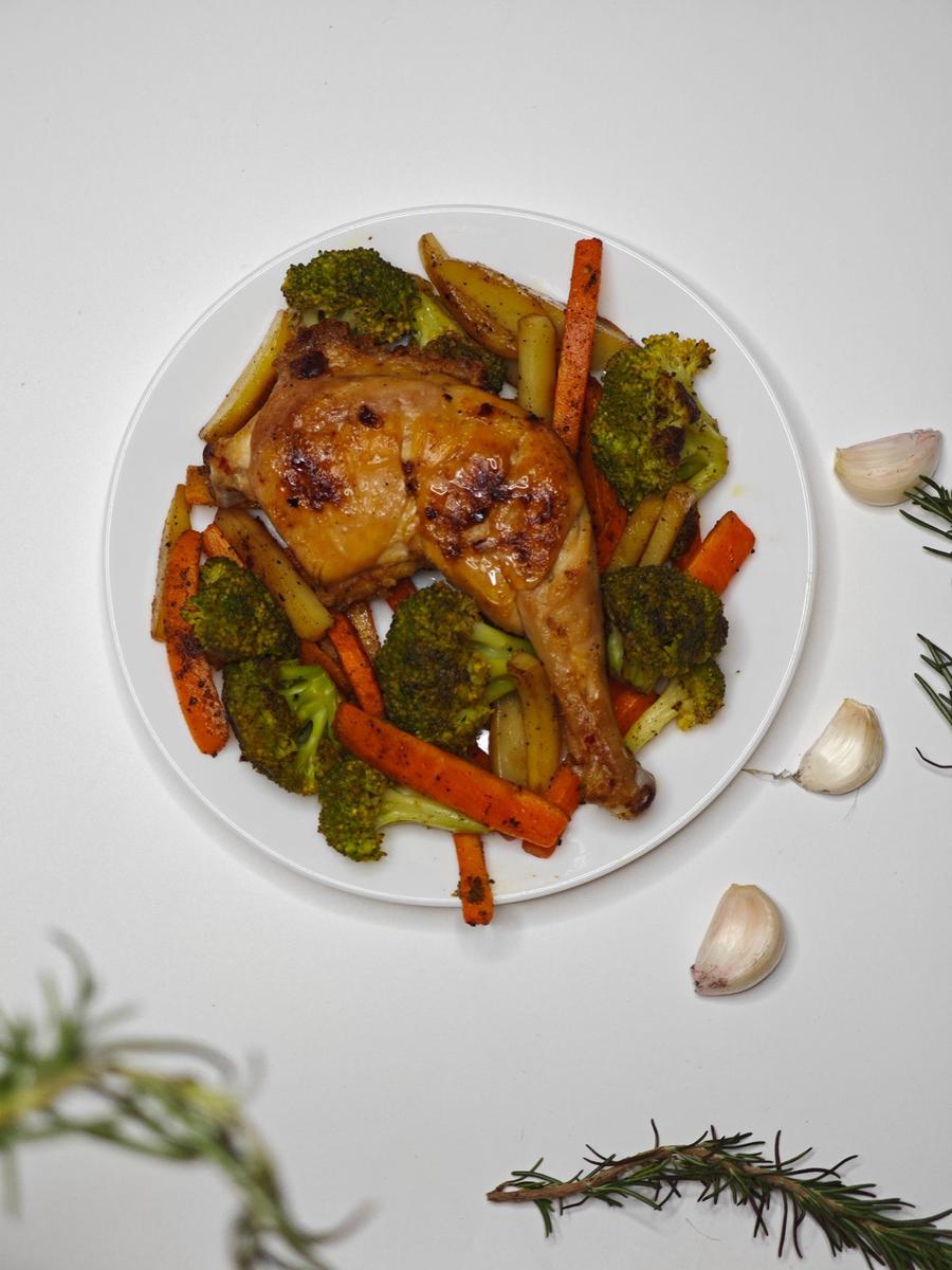 Sheet-Pan Chicken with Potatoes, Carrots and Broccoli