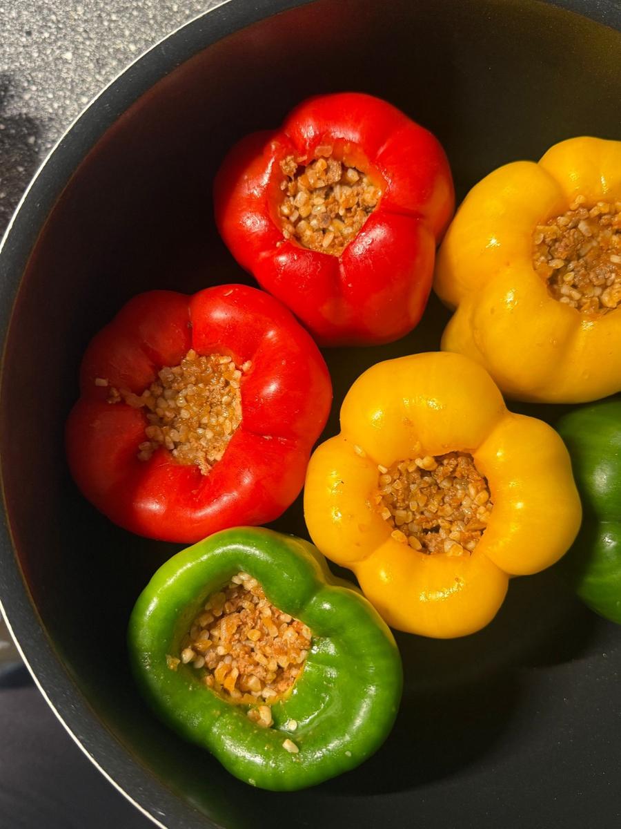 Bulgur Stuffed Bell Peppers