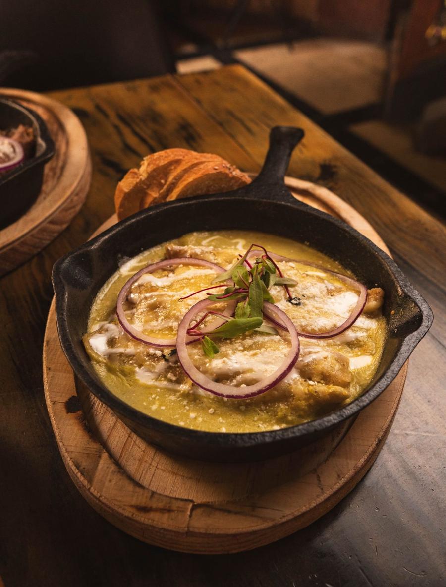 Skillet Chicken Enchiladas Suizas